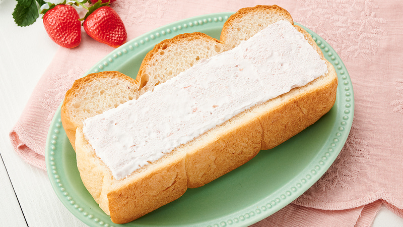 VLいちごホイップブレッド