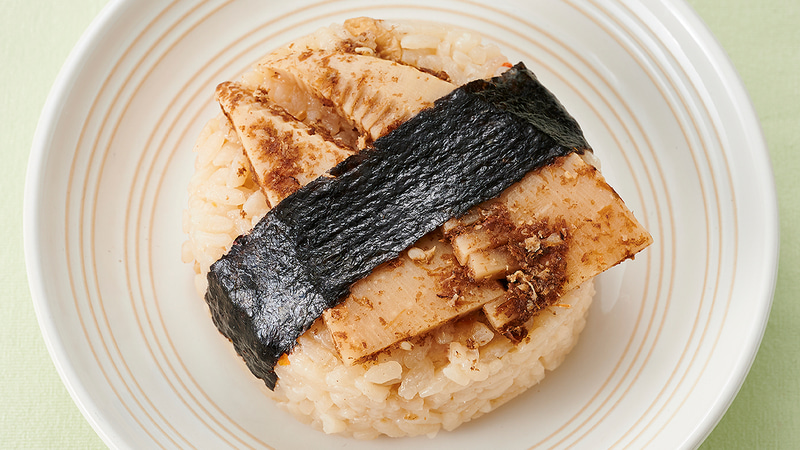 筍ごはんおにぎり