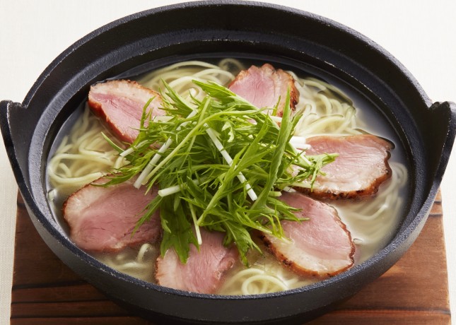 「合鴨ロースの塩ラーメン」（548円）