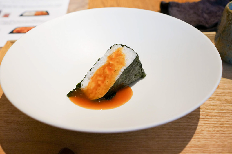 タレツナマヨおにぎり。この辺りはもうタレをかけるよりディップして食べたい