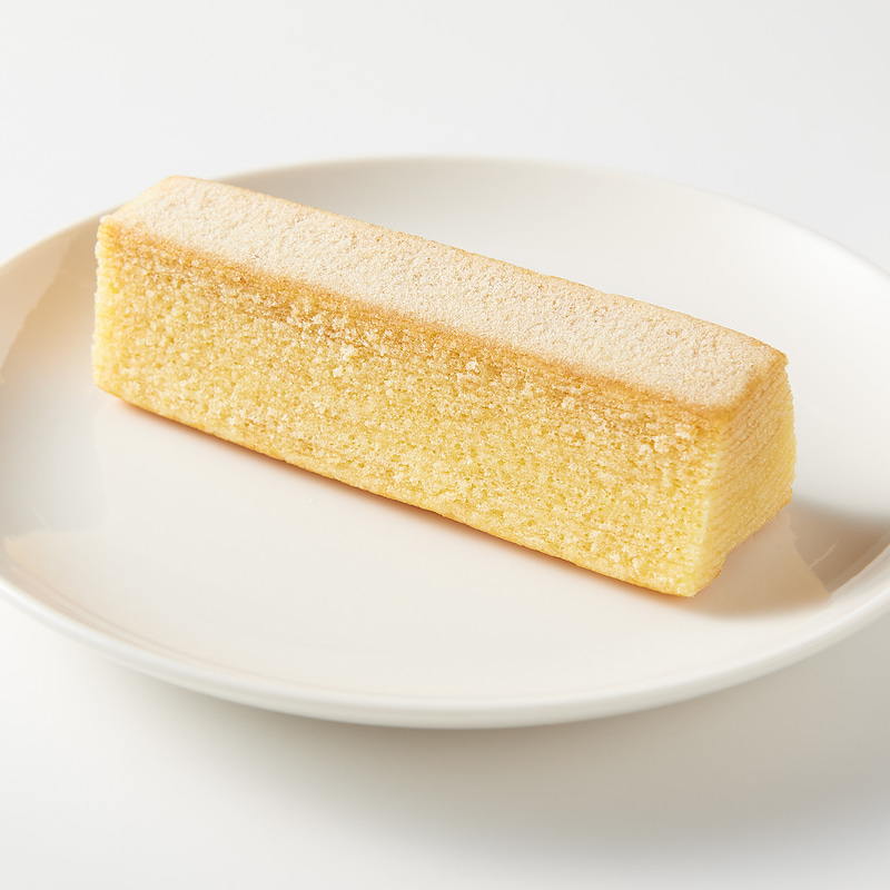 「不揃い 白桃バウム」（150円）