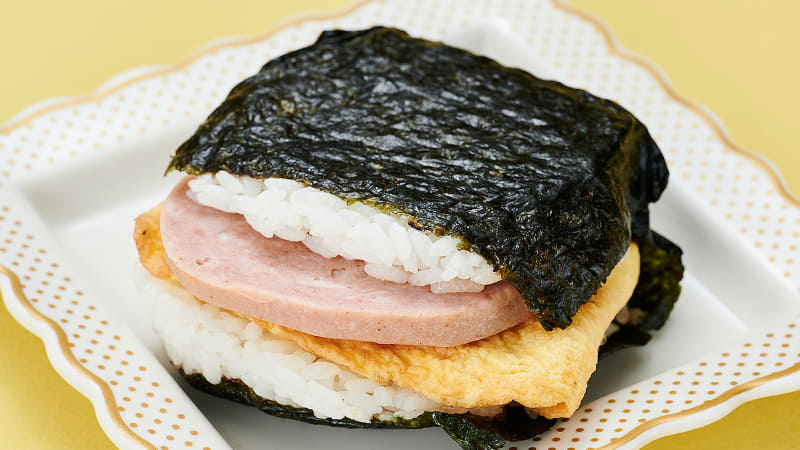 「サンドおにぎり玉子焼ハムステーキ」（194円）