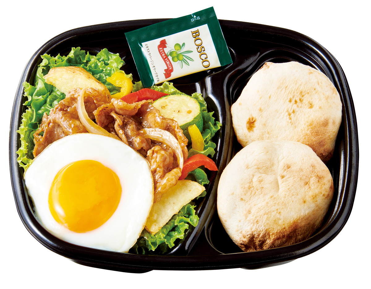 「カルビ焼肉サラダ（パンセット）」（590円）