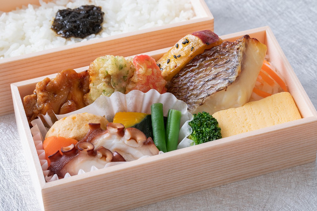 海の幸弁当～天然明石鯛と瀬戸内産たこ～