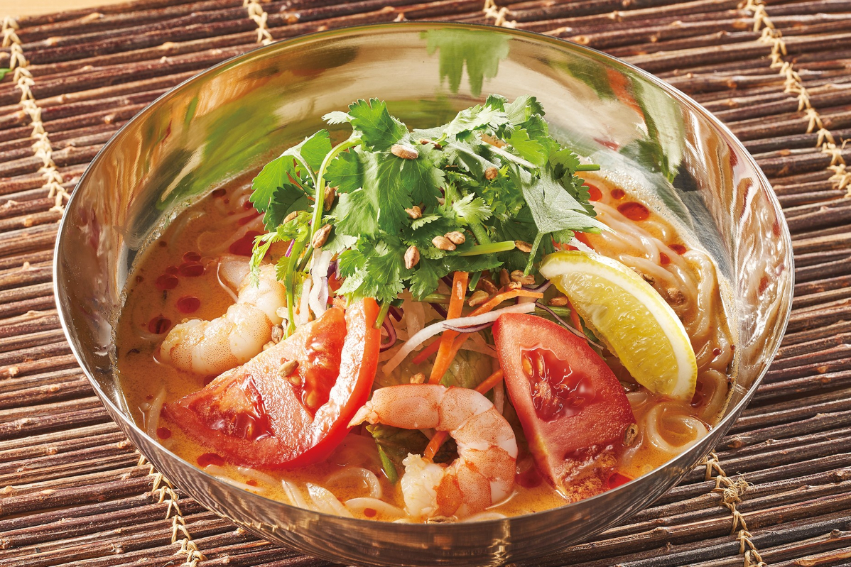 「エスニック トムヤム冷麺」（989円）