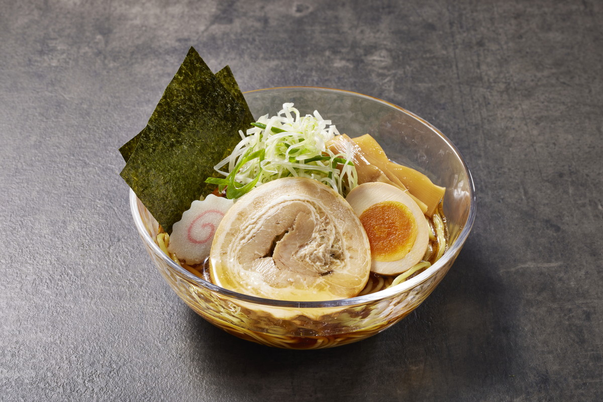 「冷し醤油ラーメン」盛付イメージ