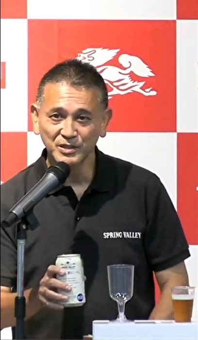 シルクエール＜白＞は常温のゴブレット型のグラスがおすすめ