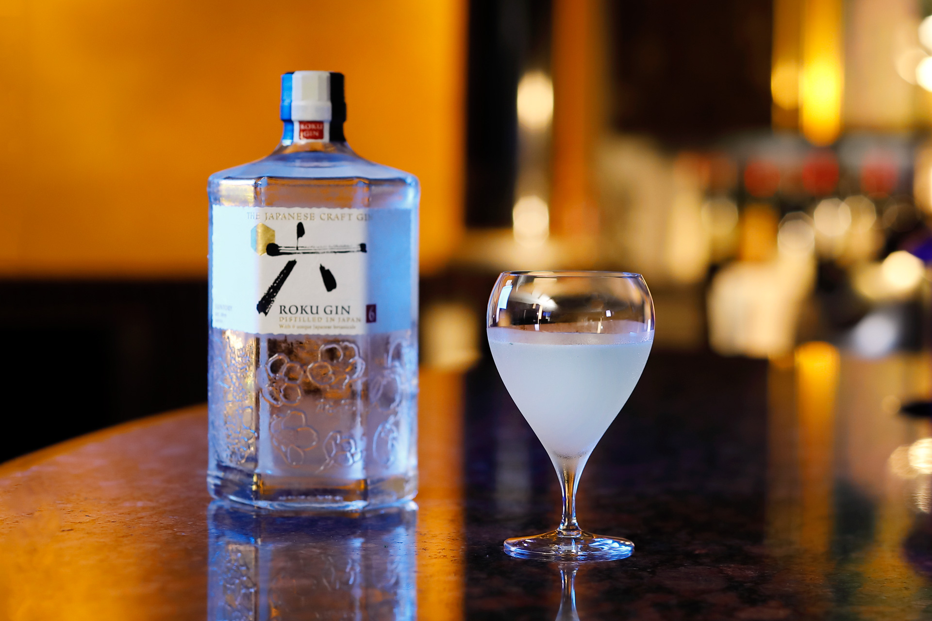 「六ジンサワー」（2500円）