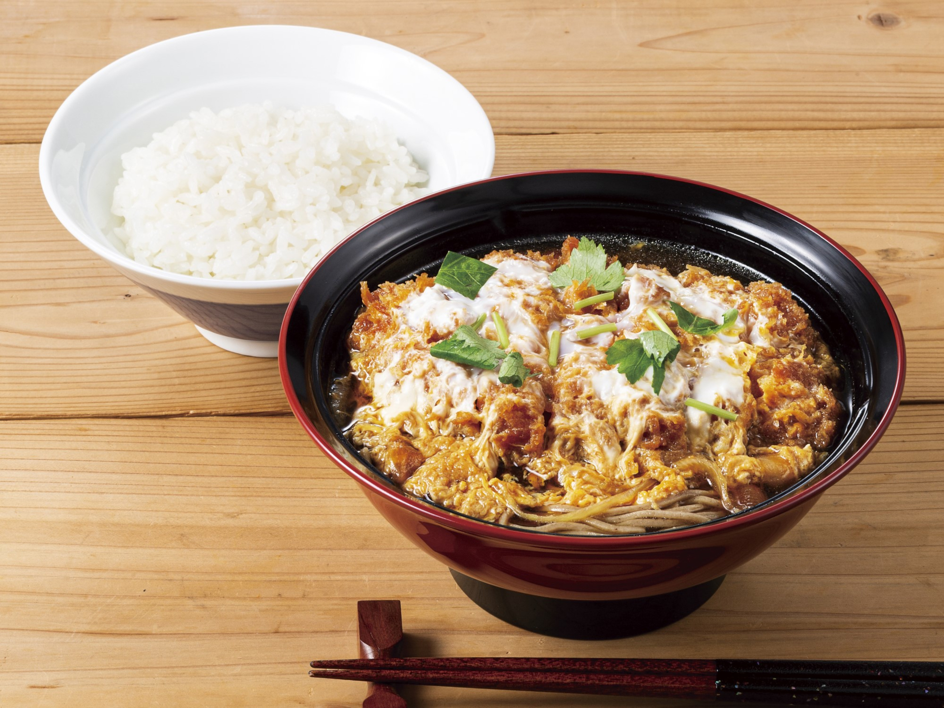 「カツ煮冷やしそば」（759円）