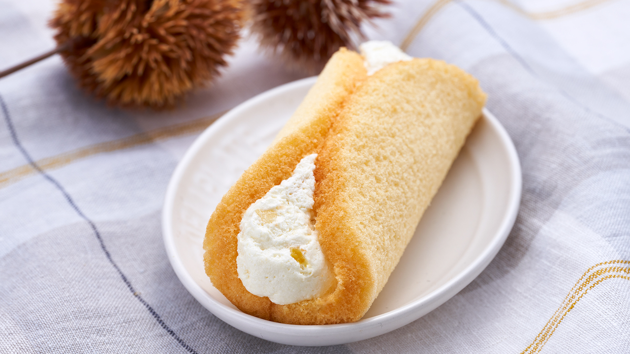 「つぶつぶ マロンオムレット」（108円）