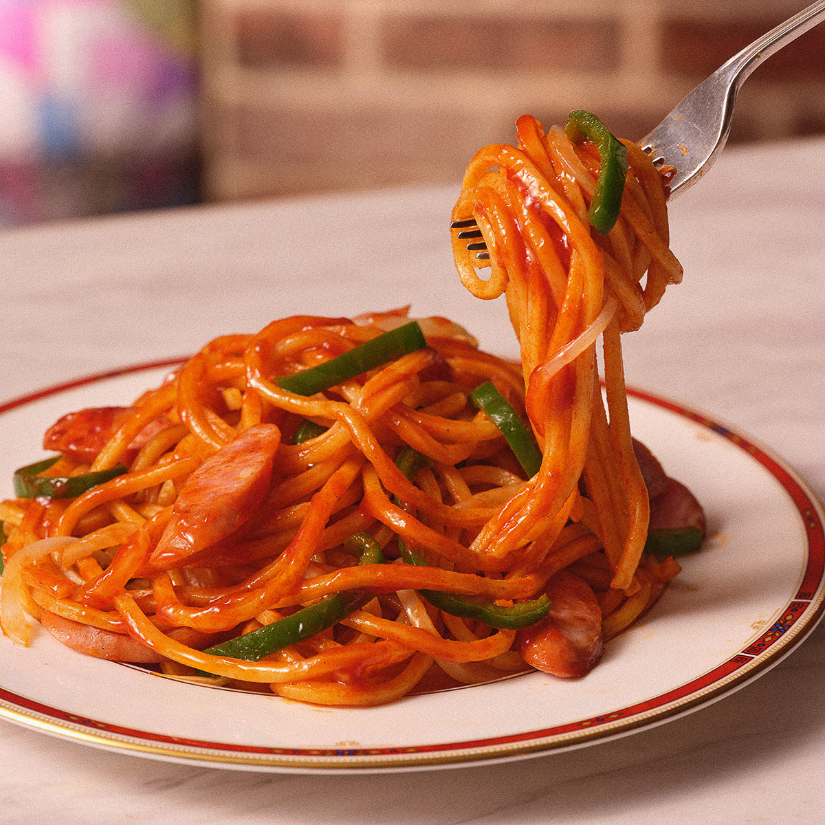 「オリジナル 喫茶店のナポリタン生麺パスタセット」（2食入り、322円）