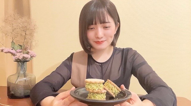 断面萌えっす。ちなみにこのお皿、細越がつくったんです