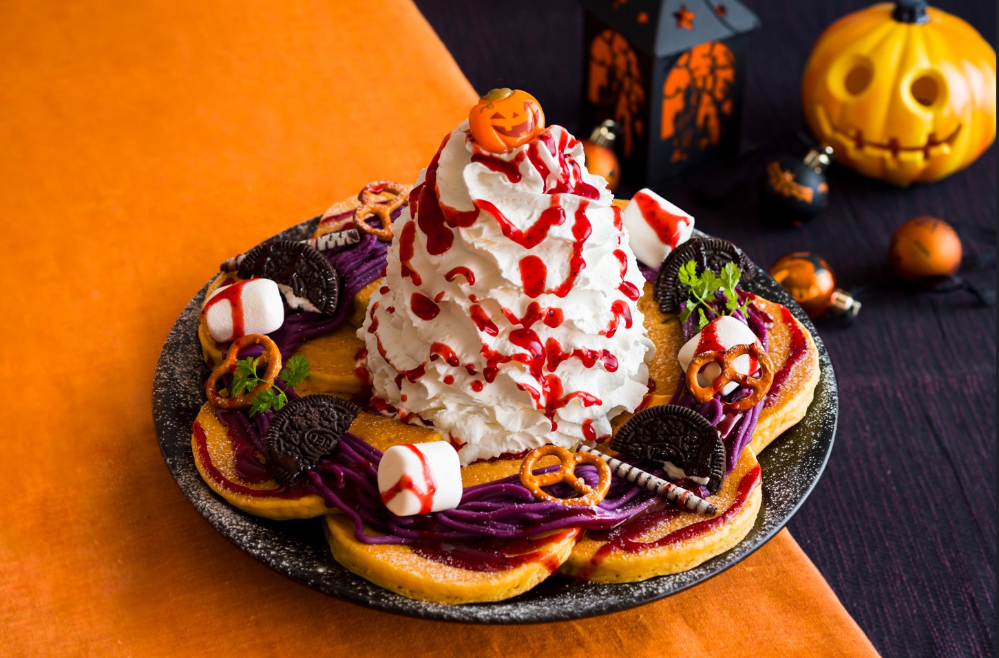 Eggs'n Things「ハッピーハロウィンパンケーキ」