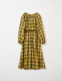 「チェックワンピース」（7689円）