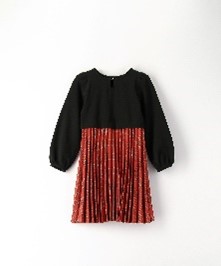 「KIDS/ドッキングワンピース」（3850円）