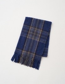 「チェックストール」（2750円）