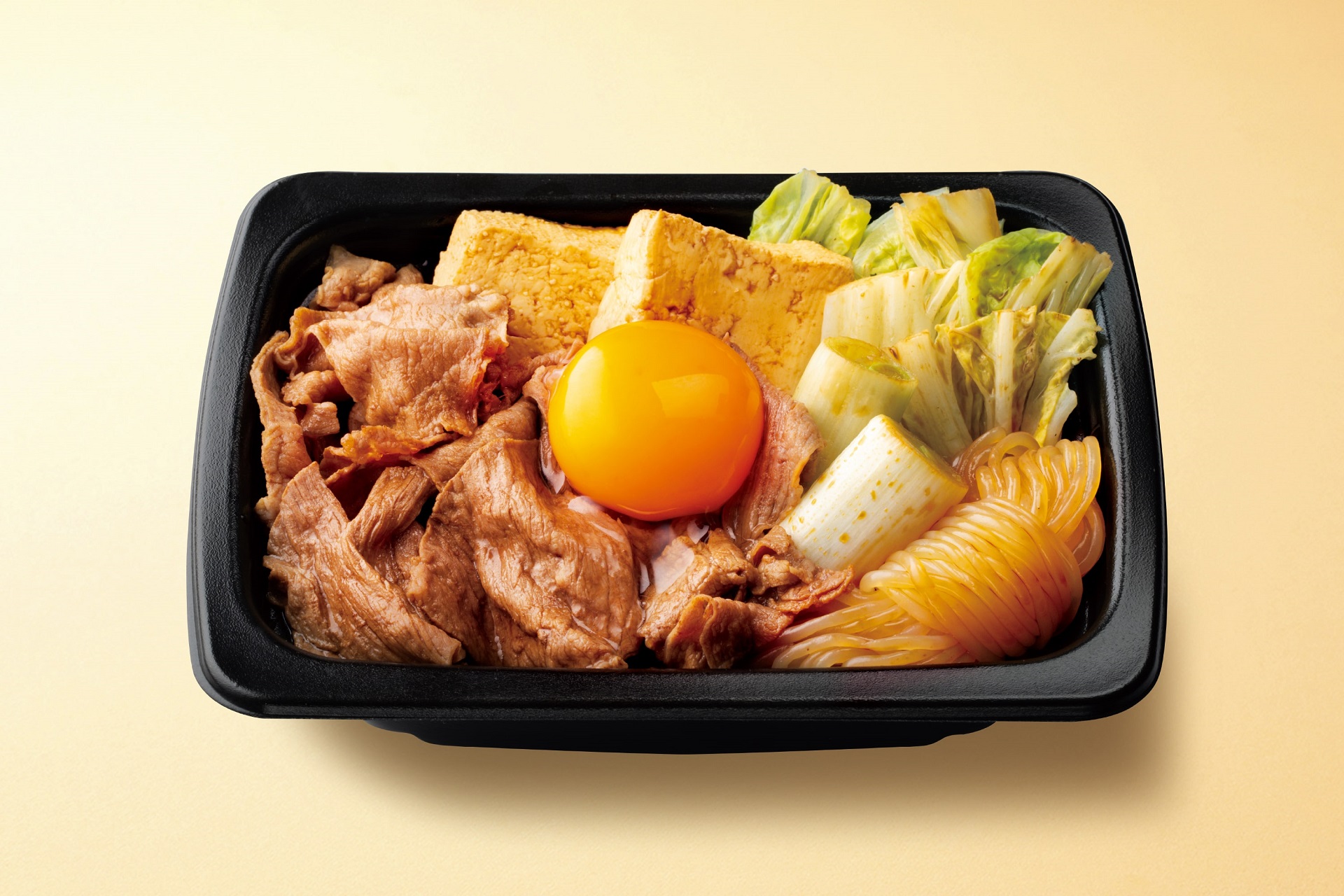 アンガス牛のすき焼き（生卵つき）