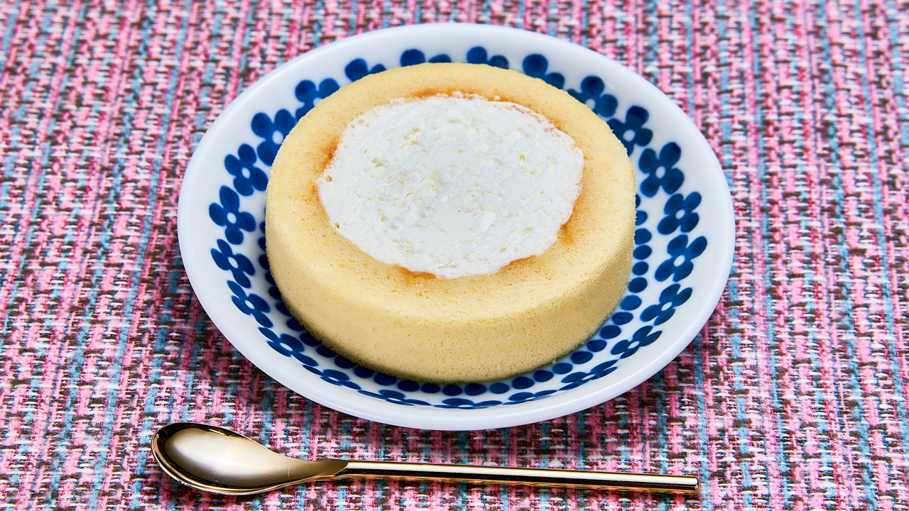 「こだわりの生ロール」（108円）