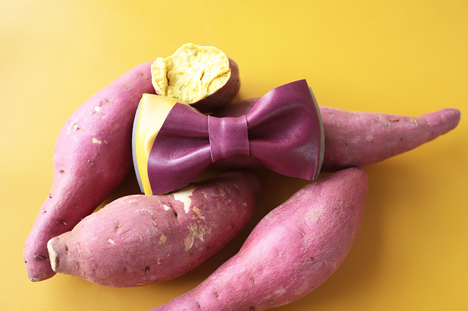 彦摩呂さんプロデュース「グルメな革の蝶ネクタイ・焼き芋」