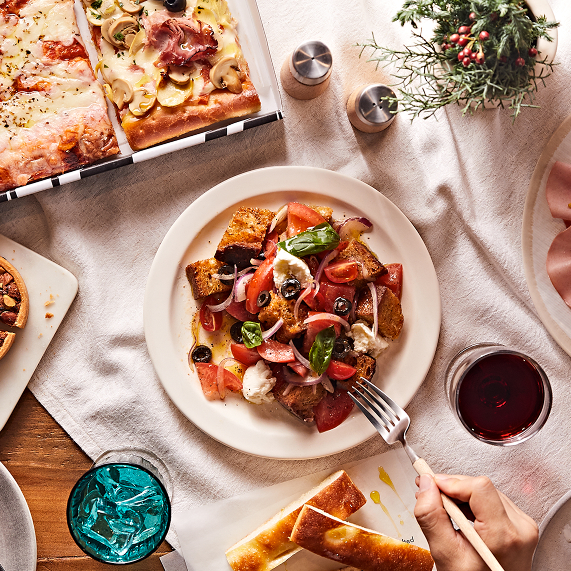 「パンツァネッラ」（テイクアウト1031円/店内1050円）