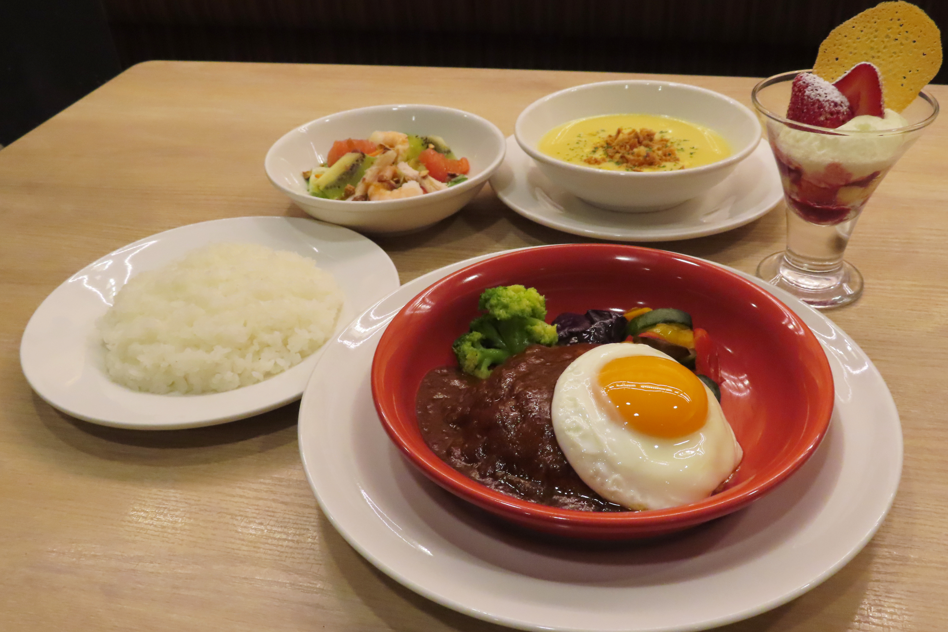 感動ハンバーグコース
