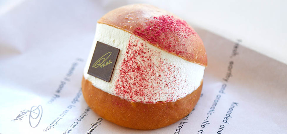 スターバックス、イタリアンベーカリー「プリンチ」からストロベリーを