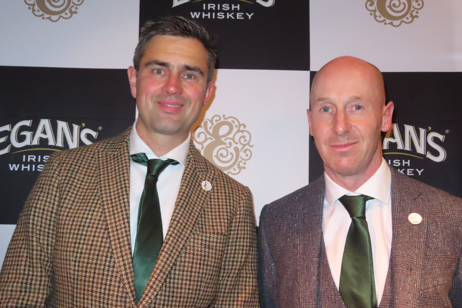 ジョナサン・イーガン氏（左）とルパート・イーガン氏（右）