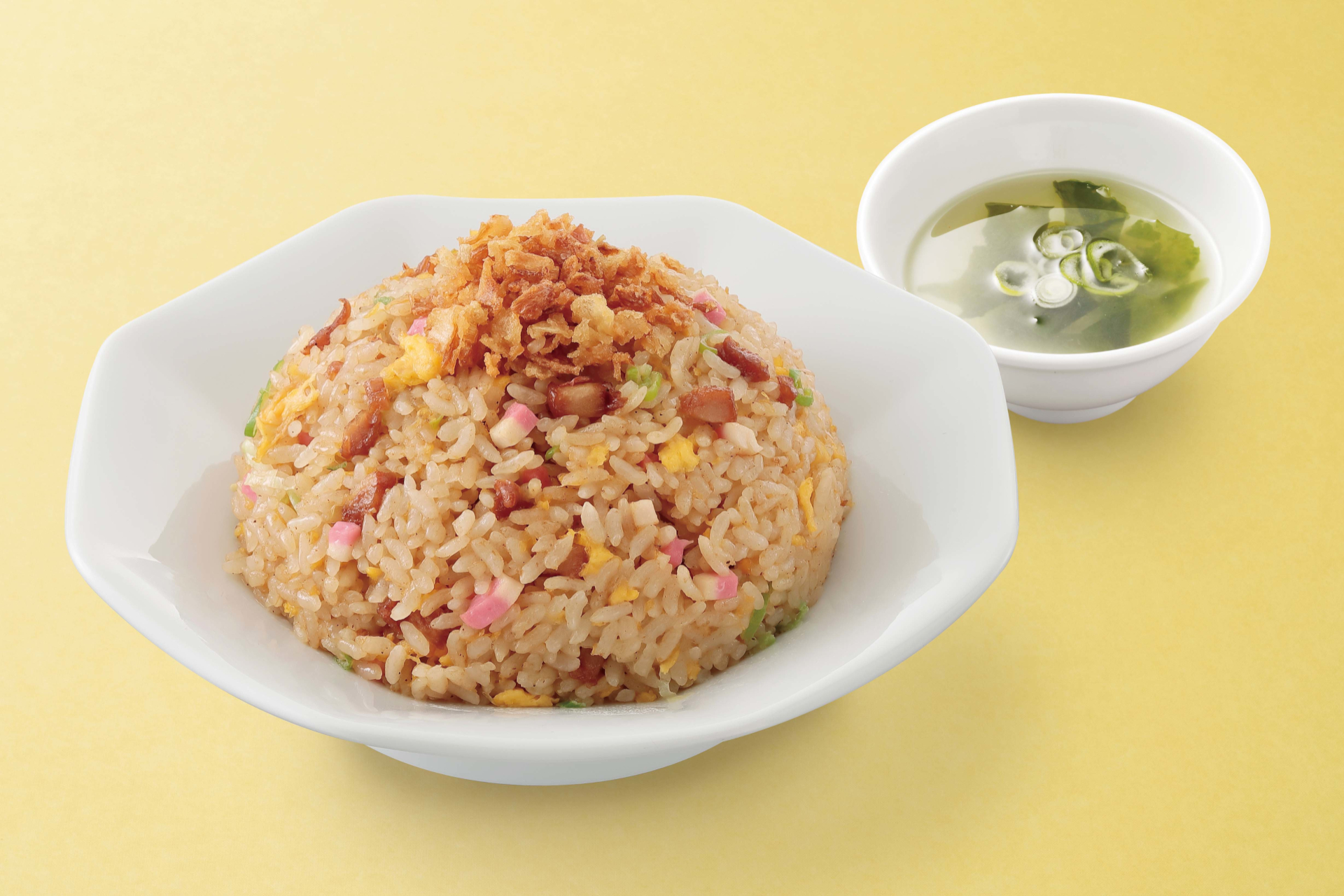 焦がしにんにくマー油チャーハン