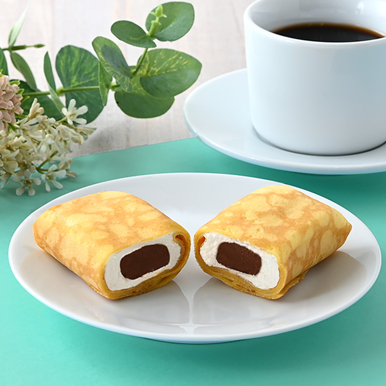 「ファミマ・ザ・クレープ 生チョコ」（213円）