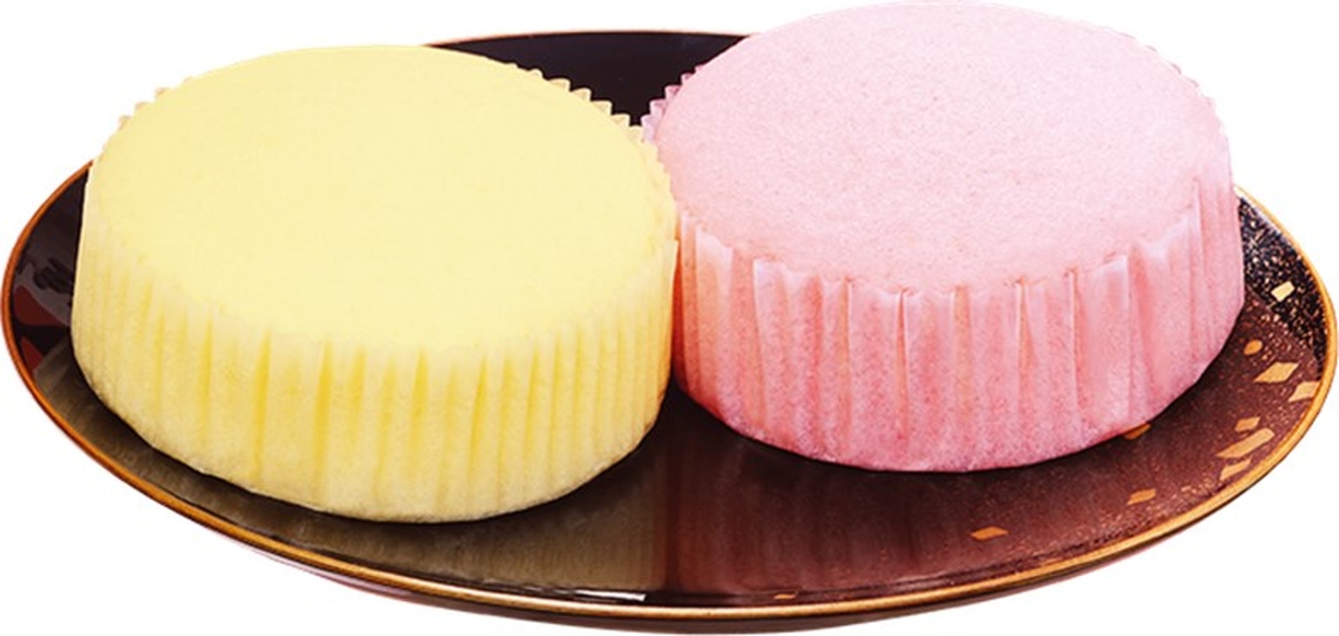 「紅白蒸しパン」（135円）