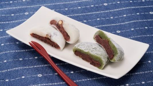 「二色大福（豆・草）」（108円）