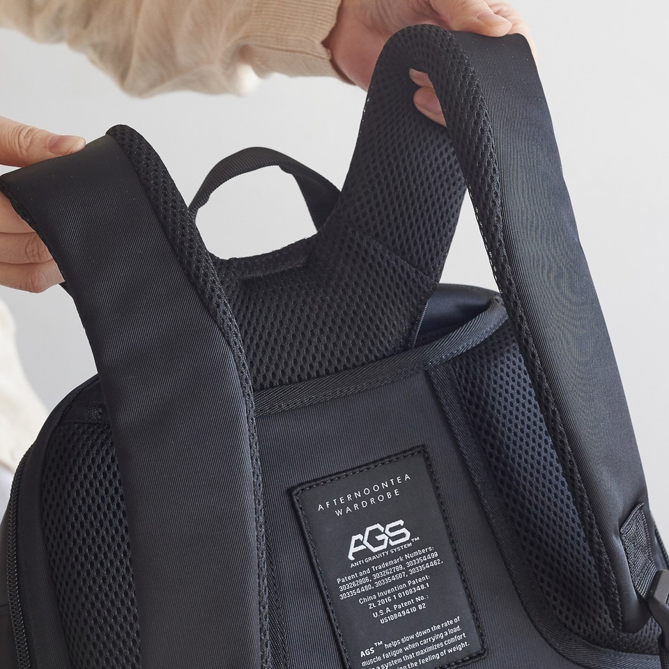 Afternoon Tea LIVING「無重力リュック」発売 肩への負担を約43％軽減