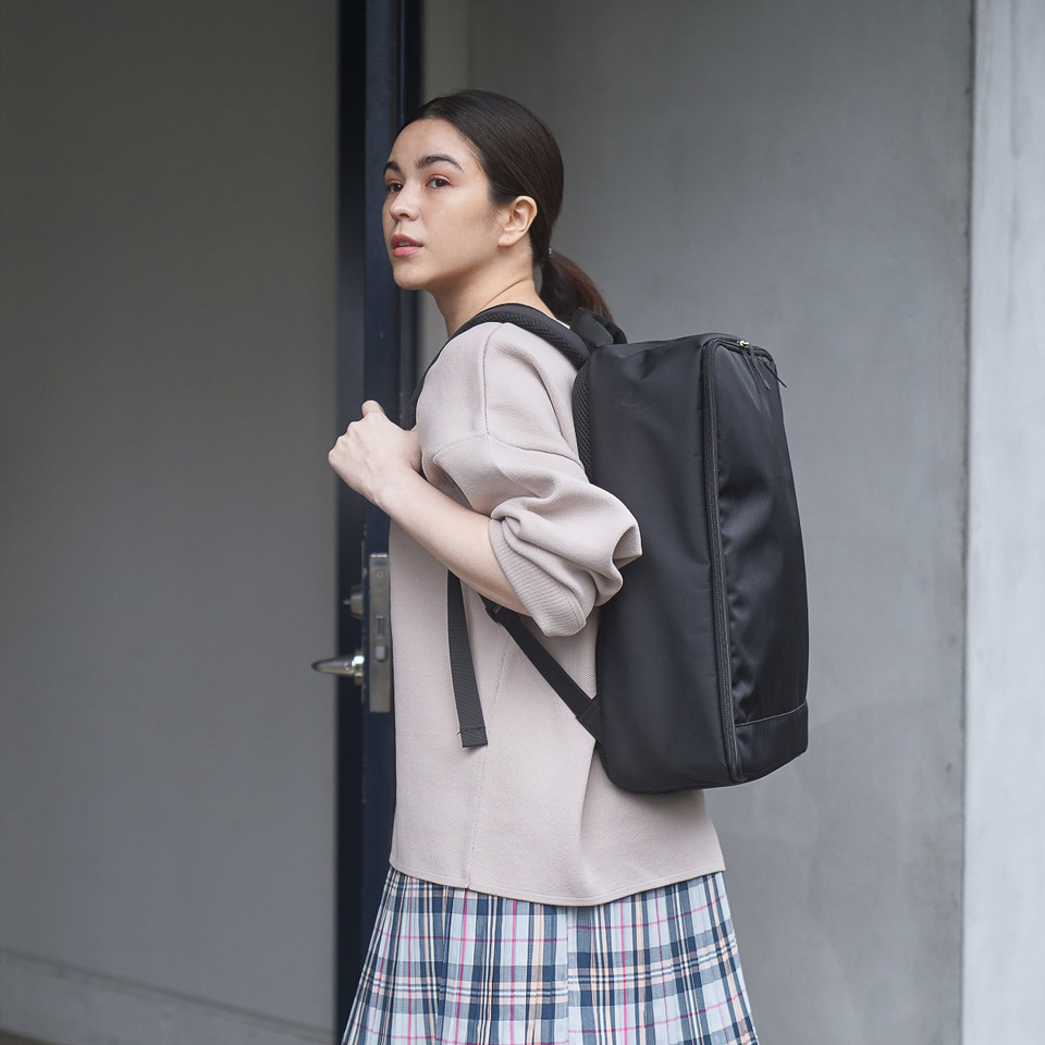 Afternoon Tea LIVING「無重力リュック」発売 肩への負担を約43％軽減