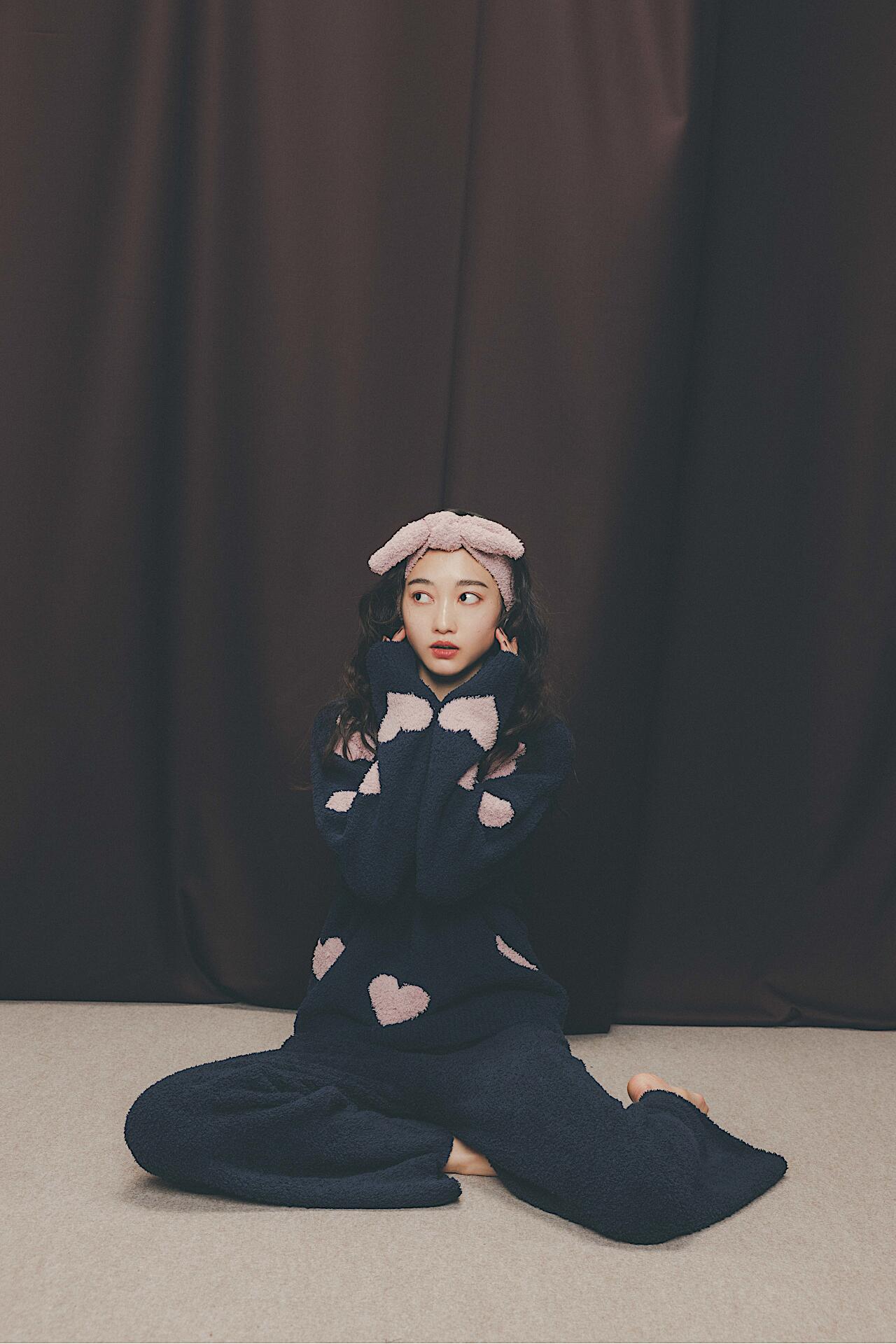 【Melty】バレンタインニットロングパンツ（7920円）、バレンタインヘアーターバン（3960円）