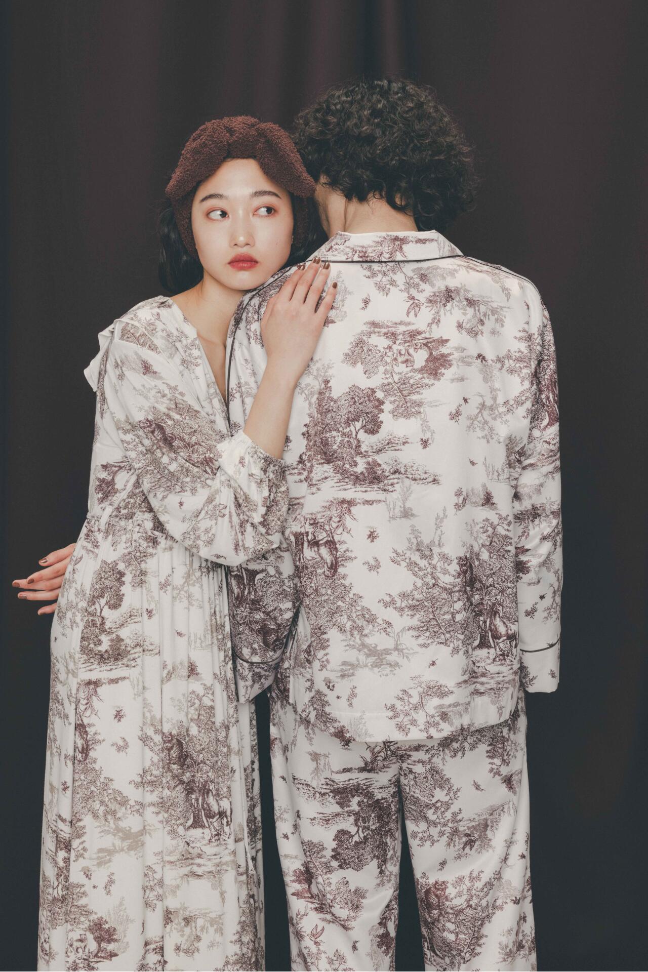 バレンタインカットシリーズカシュワンピース（1万1880円）