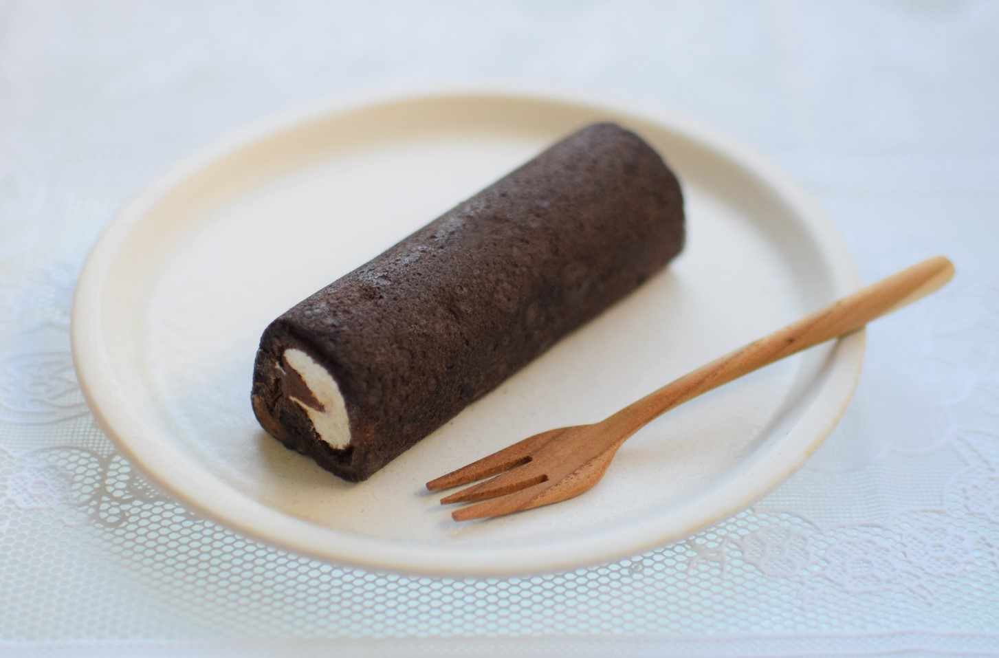 ココア生地のミニ恵方巻ロール ガナッシュ入り