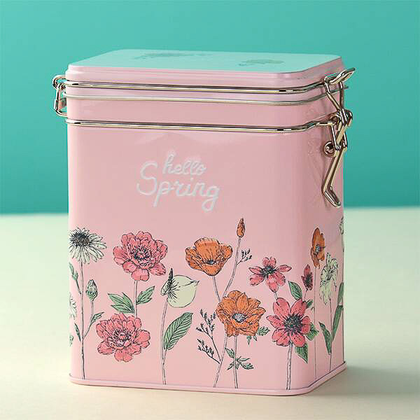 カルディ「スプリング缶（チョコチップスコーン入り）」（グリーン/ピンク）