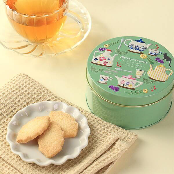 カルディ「ティータイムクッキー缶」（グリーン/ピンク）