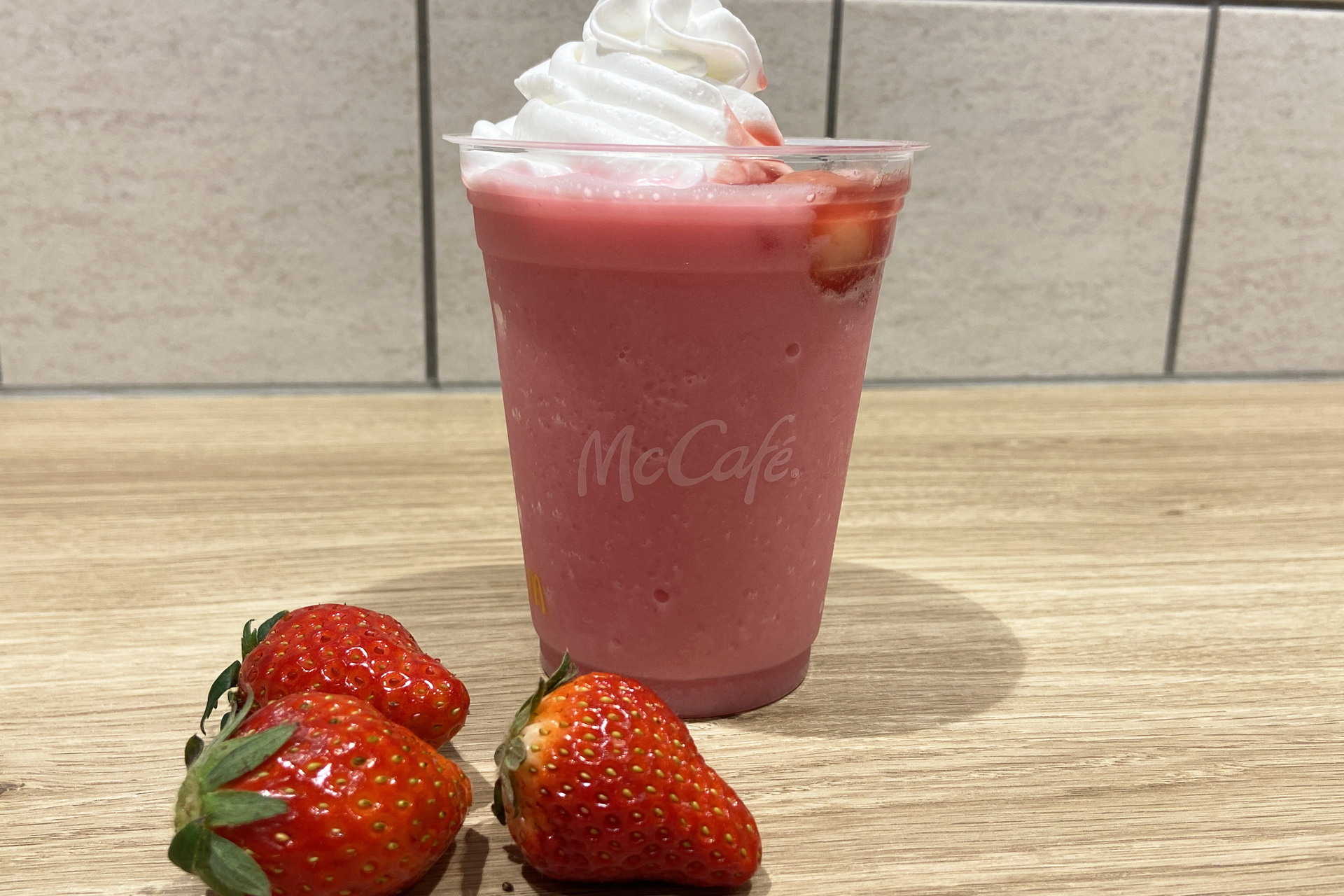 「いちごみるく白玉フラッペ」（490円～）