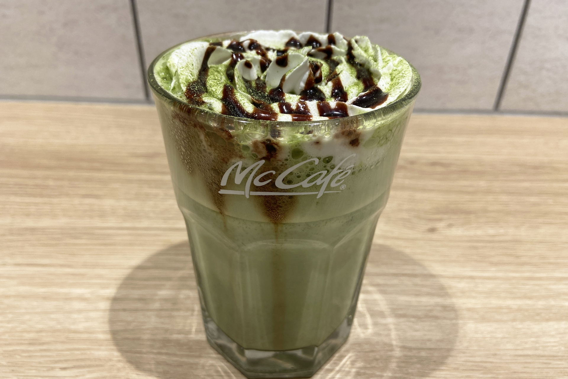 「ダブルチョコ宇治抹茶ラテ」（390円～）