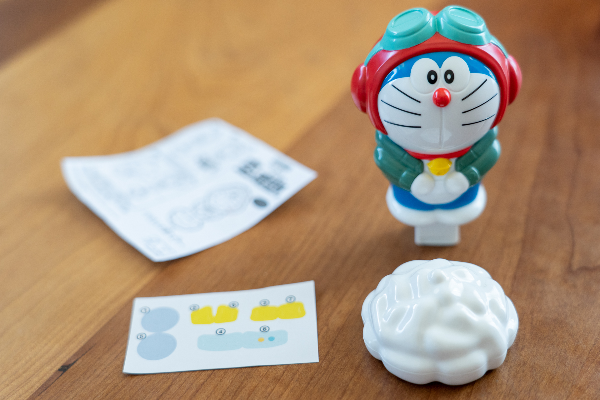 ドラえもんの前にあるのは雲の形をしたスピナー