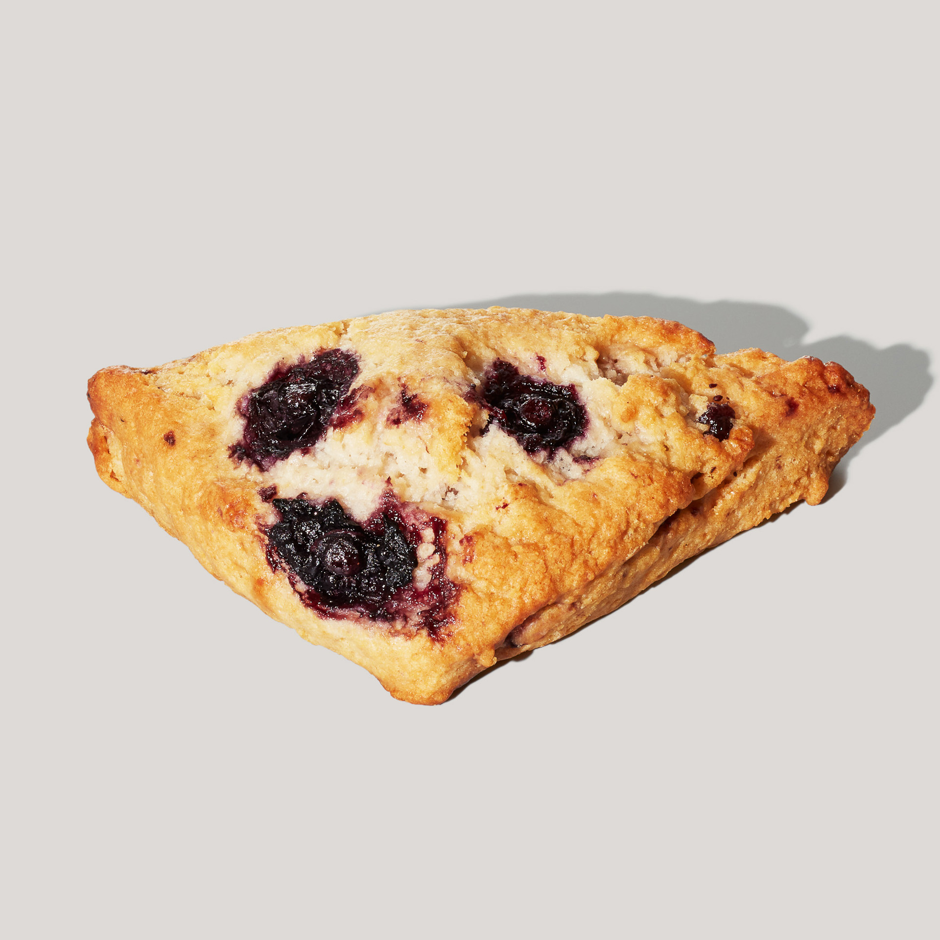 「ブルーベリースコーン」（300円）