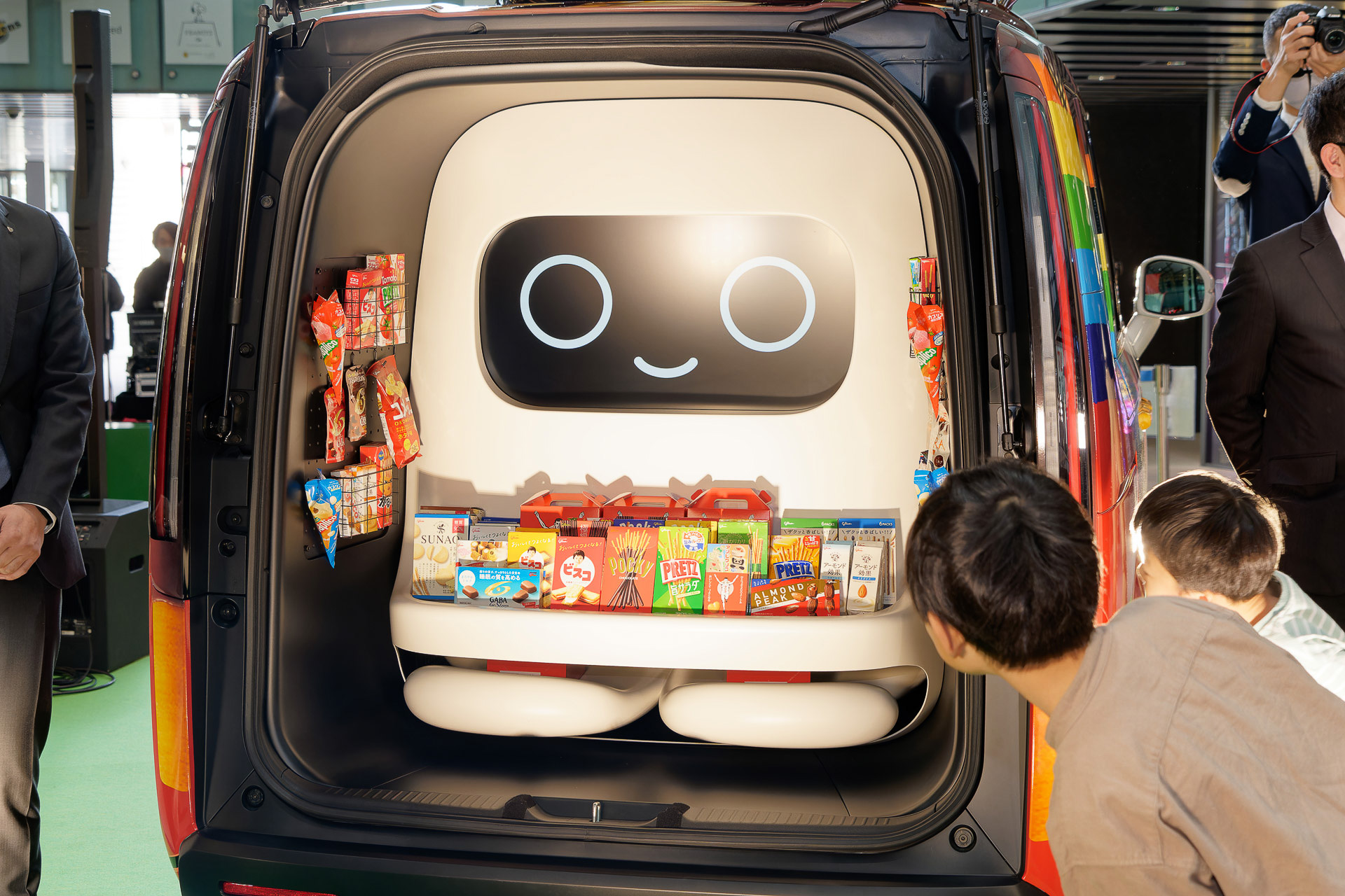 目覚めたかのようにパッチリおめめに