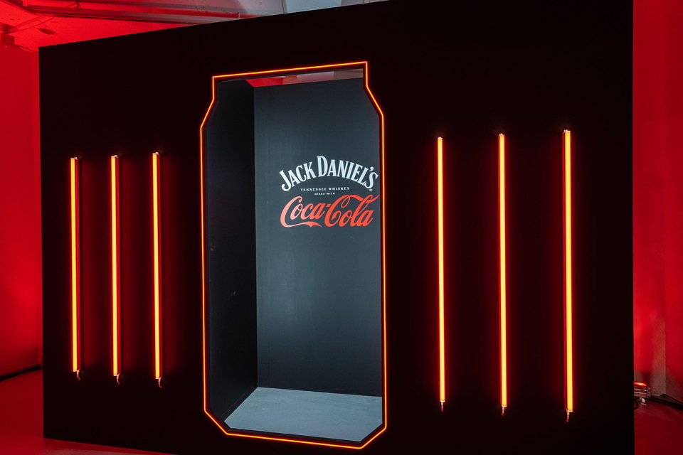「ジャックダニエル&コカ・コーラ」4月10日に発売!「ジャックコーク バー」が渋谷に登場 4月11日から6日間限定 - グルメ Watch