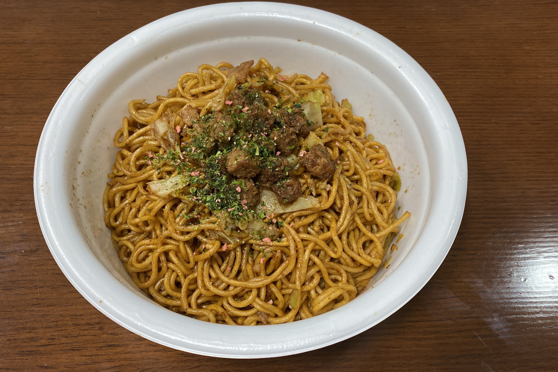 “濃厚ソース×爽快な刺激”がやっぱり最強な組み合わせ