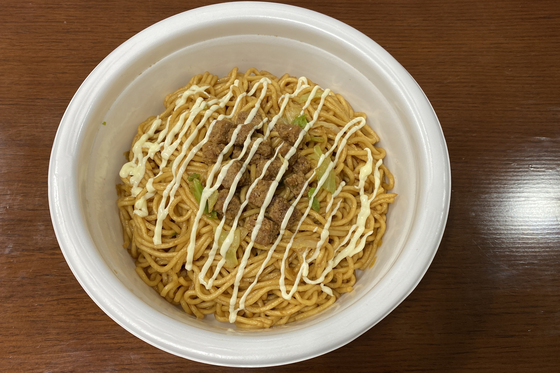 “濃厚ソース×爽快な刺激”がやっぱり最強な組み合わせ