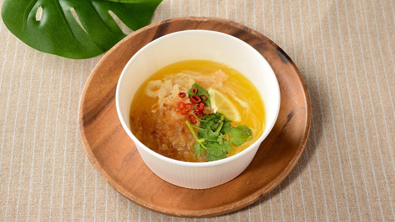 ソトアヤム（インドネシア風 鶏のスープ）