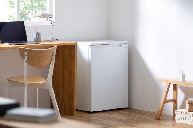 奥行スリム冷凍庫 66L（ホワイト/ブラック）