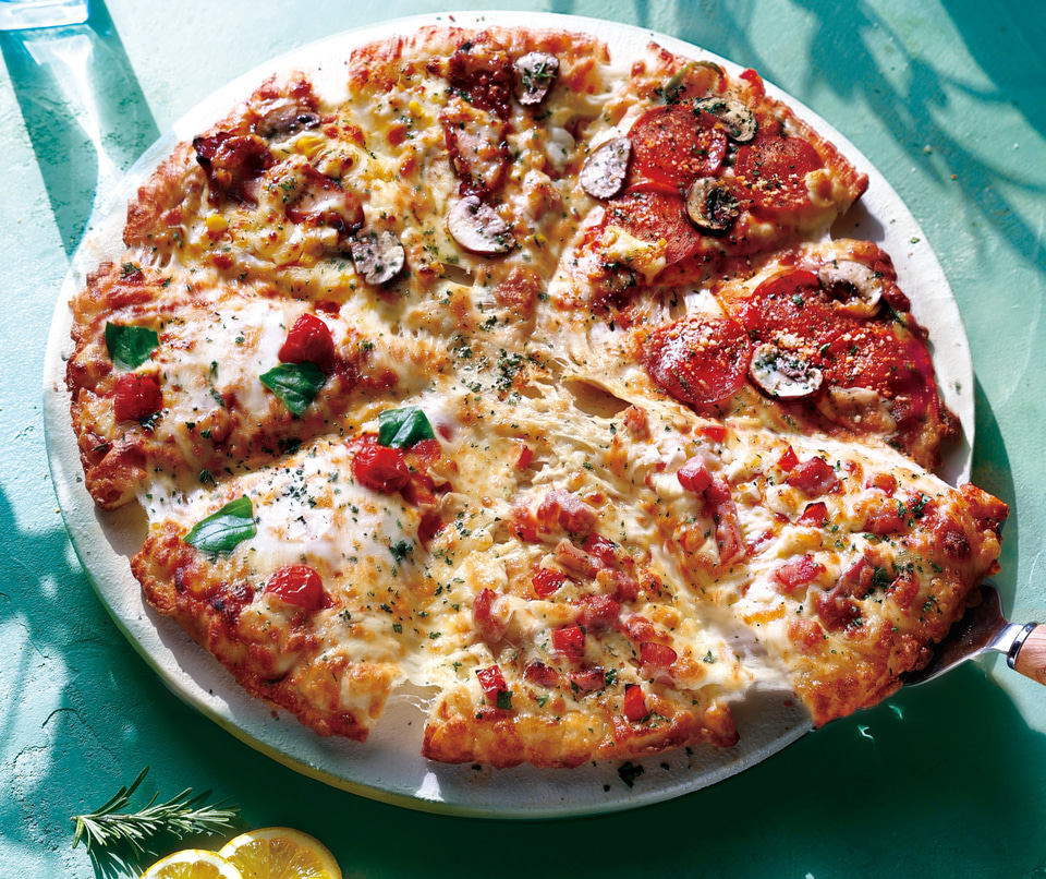 ピザーラ「熟成パンチェッタ/ガーリックシュリンプのよくばり