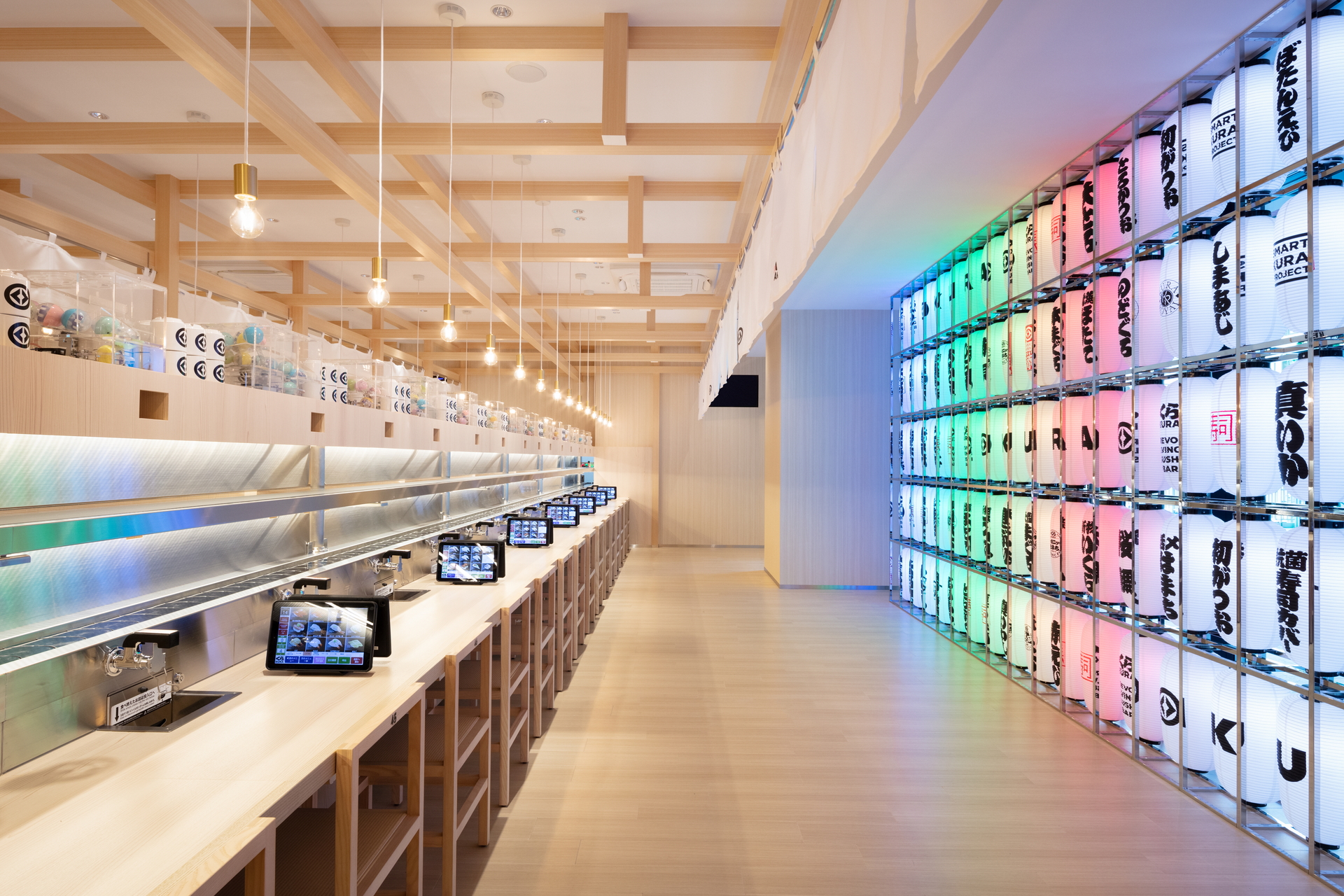 ジャパンカルチャー発信型店舗として、寿司だけでなく食事体験まで楽しめる店舗に